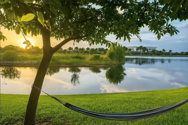 Pembroke Cay, 1002 SW 144th Ave #605, Pembroke Pines, Florida 33027, image 1