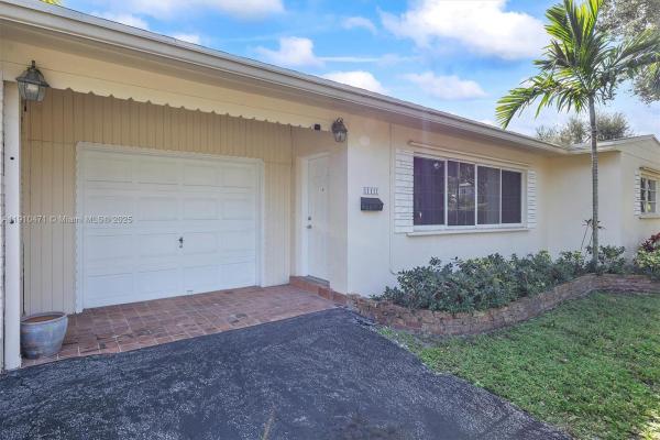Daigles, 11111 SW 78th Ct, Pinecrest, Florida 33156, image 3