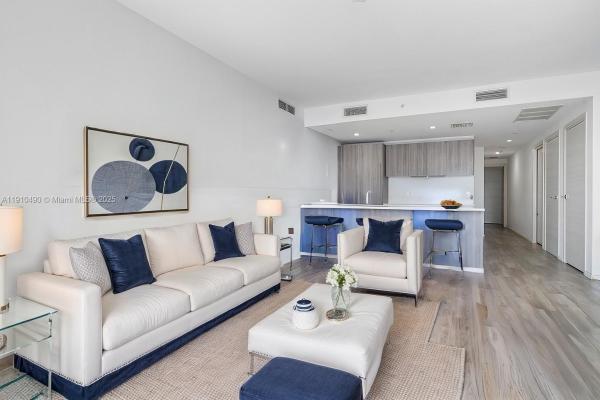 SLS Lux Brickell, 801 S Miami Ave #3904, Miami, Florida 33130, image 2
