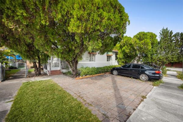 St Manors, 280 NW 41st Ave #, Miami, Florida 33126, image 3