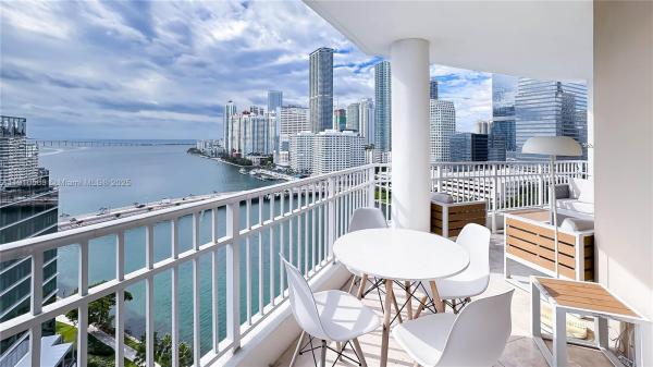 Courvoisier Courts, 701 Brickell Key Blvd #1912, Miami, Florida 33131, image 1
