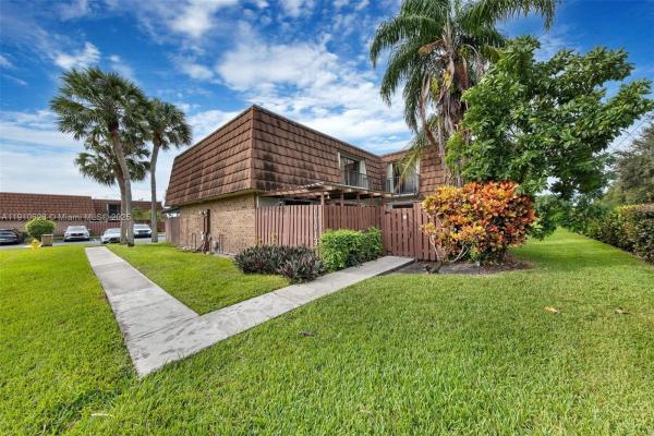 Village At Lake Pine, 11913 SW 11th Ct, Davie, Florida 33325, image 1