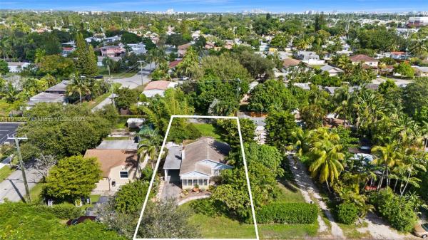 Hollywood Park, 2243 Cleveland St, Hollywood, Florida 33020, image 1