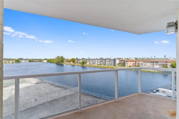 1351 NE Miami Gardens Dr #406E, Miami, Florida 33179, image 1