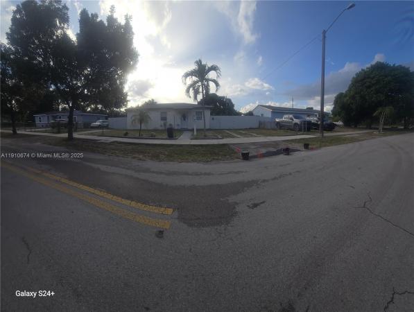 Guava Groves Estates, 15210 NW 28th Pl, Miami Gardens, Florida 33054, image 3