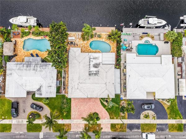 Garden Isles, 281 SE 3rd Ct, Pompano Beach, Florida 33060, image 1