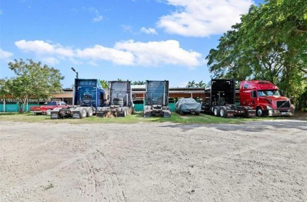  #, Unincorporated Dade County, Florida 33187, image 1