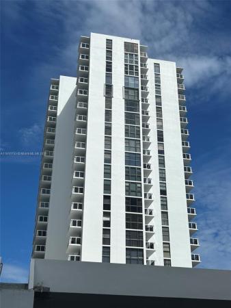 Waterview 2, 20515 E Country Club Dr #1042, Aventura, Florida 33180, image 2