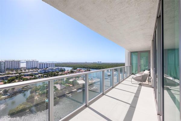 Parque Towers, 330 Sunny Isles Blvd #5-1908, Sunny Isles Beach, Florida 33160, image 2