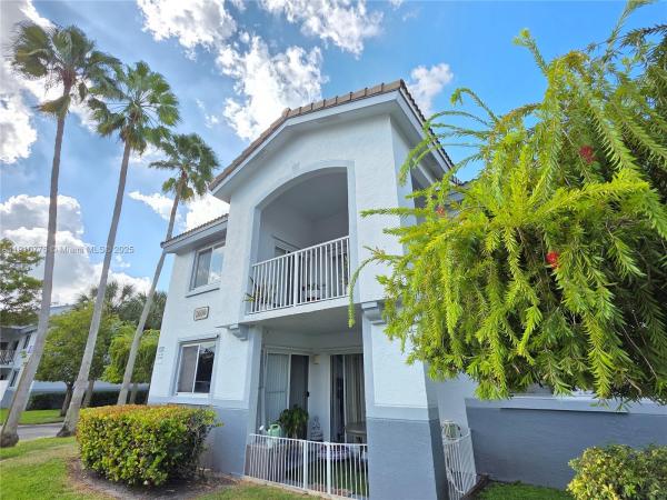Royal Grand, 2600 S University Dr #229, Davie, Florida 33328, image 2