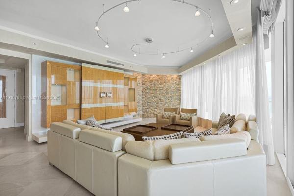 Turnberry Ocean Colony South Tower, 16047 Collins Ave #1104, Sunny Isles Beach, Florida 33160, image 3