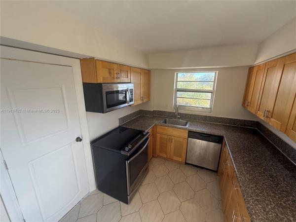 1540 NE 191st St #345, Unincorporated Dade County, Florida 33179, image 1