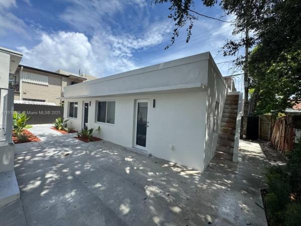 Shenandoah, 1670 SW 11th Ter #Back, Miami, Florida 33135, image 1