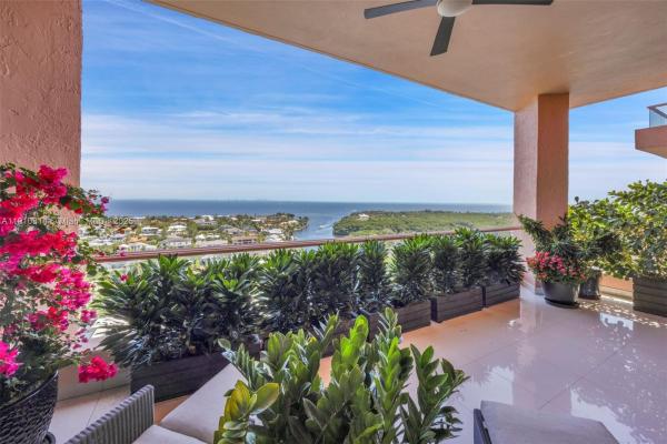 The Gables Club, 10 Edgewater Dr #PH-C, Coral Gables, Florida 33133, image 1