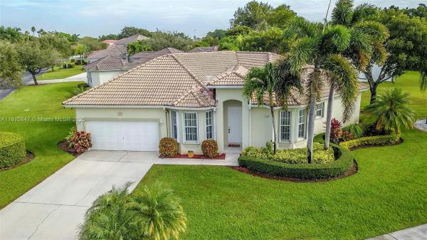 2801 Augusta Dr, Homestead, Florida 33035, image 1