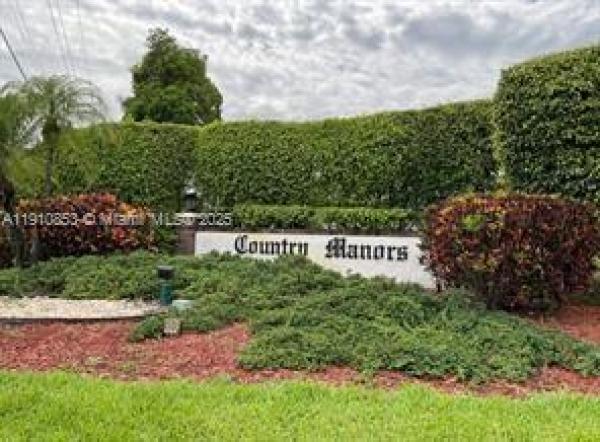 Country Manors, 504 Sandpiper Cir, Delray Beach, Florida 33445, image 1