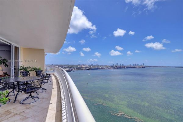 Two Tequesta Point, 808 Brickell Key Dr #2104, Miami, Florida 33131, image 1