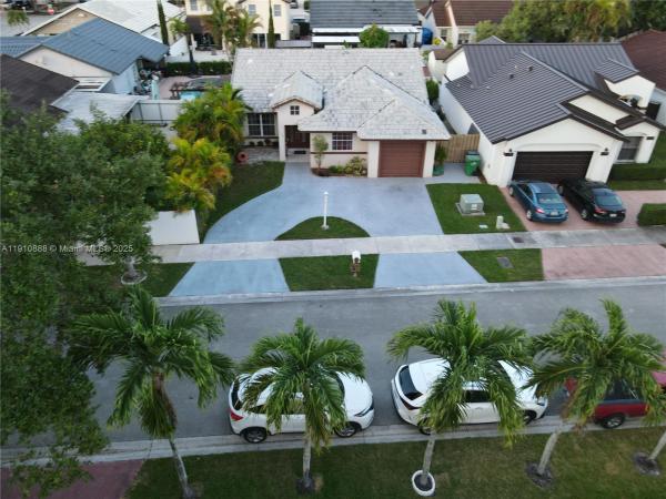 Venezia Homes Estates, 13391 NW 7th Ter, Tamiami, Florida 33182, image 2