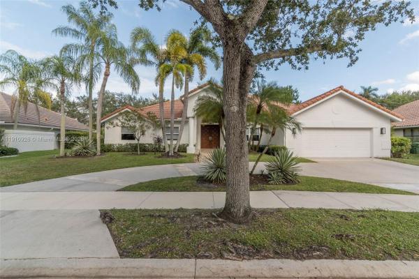 Tequesta At Country Isles, 1222 Manor Ct, Weston, Florida 33326, image 1