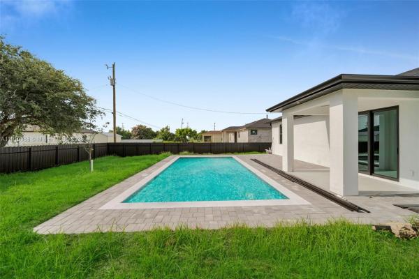 2310 NE 24th Ave, Cape Coral, Florida 33909, image 1