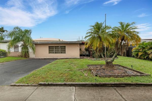 Driftwood Acres, 6811 Thomas St, Hollywood, Florida 33024, image 1