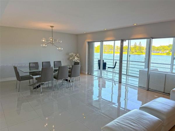 879 NE 195th St #228, Unincorporated Dade County, Florida 33179, image 1