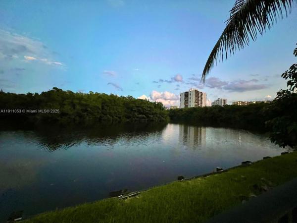 Aventura Lakes, 20825 NE 32nd Pl, Aventura, Florida 33180, image 1