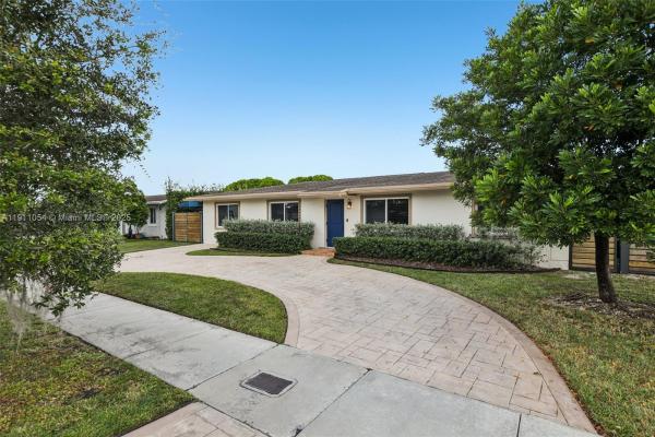 Sunset West, 6721 SW 135th Ave, Kendale Lakes, Florida 33183, image 3
