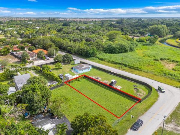 Silver Palm Park, 23140 SW 124th Ct, Goulds, Florida 33170, image 2