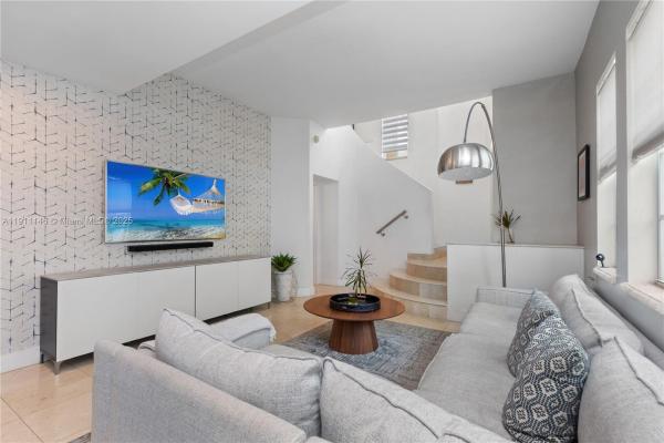 Aventura Bay Townhomes, 18395 NE 30th Ct #18395, Aventura, Florida 33160, image 1