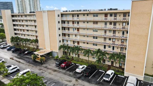 Meadowbrook Towers, 319 NE 14th Ave #201, Hallandale Beach, Florida 33009, image 1