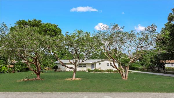 Oak Hill, 13791 SW 18th Ct, Davie, Florida 33325, image 2