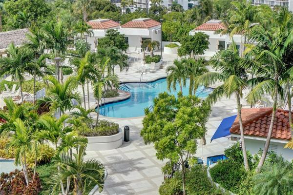 Hamptons West, 20281 E Country Club Dr #511, Aventura, Florida 33180, image 1