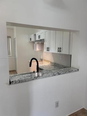Lago Lindo Townvillas, 13120 SW 64th Ter #1510, Kendale Lakes, Florida 33183, image 3
