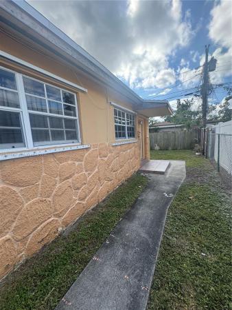 West Harlem, 733 NW 4th St #1-2, Hallandale Beach, Florida 33009, image 2