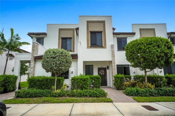 909 NE 211th St #909, Miami, Florida 33179, image 1