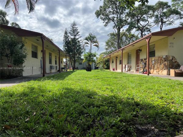 4764 Cole St, West Palm Beach, Florida 33417, image 1