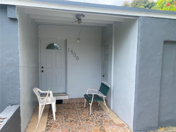 Lauderdale Manor, 1500 NW 11th Ct, Fort Lauderdale, Florida 33311, image 1