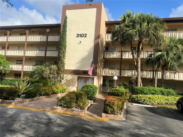 Portofino Village, 3102 Portofino Pt #M2, Coconut Creek, Florida 33066, image 2