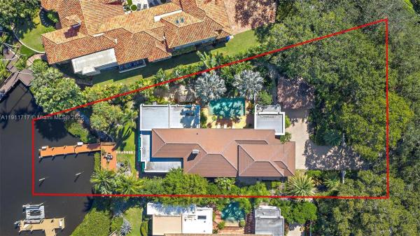 Admirals Cove, 404 Mariner Dr, Jupiter, Florida 33477, image 2