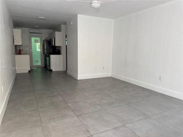 Golden Dreams, 75 Washington Ave #10, Miami Beach, Florida 33139, image 1