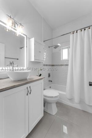 Estate Homes, 12743 SW 220th St, Goulds, Florida 33170, image 3