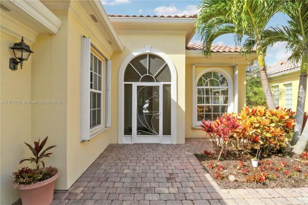 Magnolia Bay, 4909 Grassleaf Dr, Palm Beach Gardens, Florida 33418, image 3