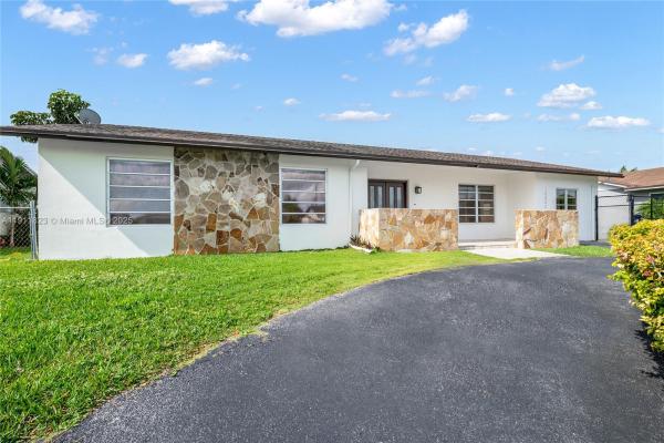 Pine Lake, 16220 SW 109th Ave, Palmetto Estates, Florida 33157, image 3