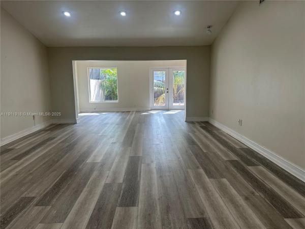 Kings Court West, 11354 SW 87th Ter, Kendall, Florida 33173, image 3