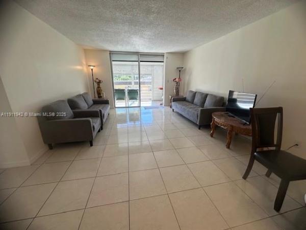 Dixiana, 1830 Dixieanna St #301, Hollywood, Florida 33020, image 3