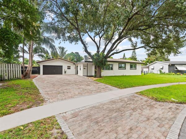 Fairfax Brolliar, 2320 SW 36th Ave, Fort Lauderdale, Florida 33312, image 1