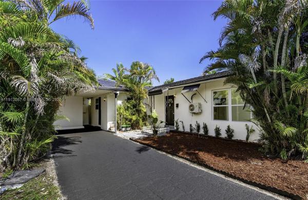 Middle River Terrace, 731 NE 16th St, Fort Lauderdale, Florida 33304, image 1