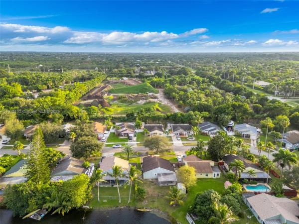 Summer Lake, 12911 SW 17th Pl, Davie, Florida 33325, image 3