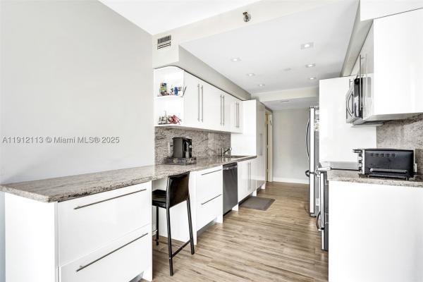 3000 Island Boulevard, 3000 Island Blvd #903, Aventura, Florida 33160, image 3